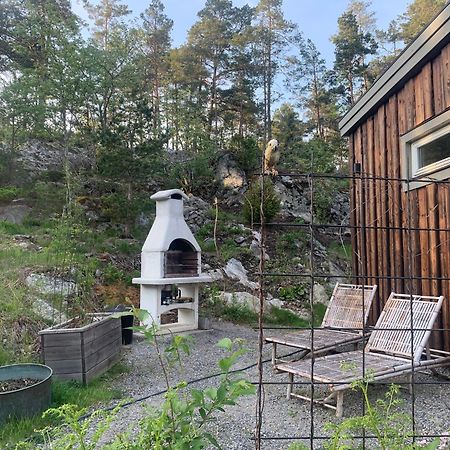 Villa Fullt Utrustat Minihus Pa Landet Västerhaninge Exterior foto